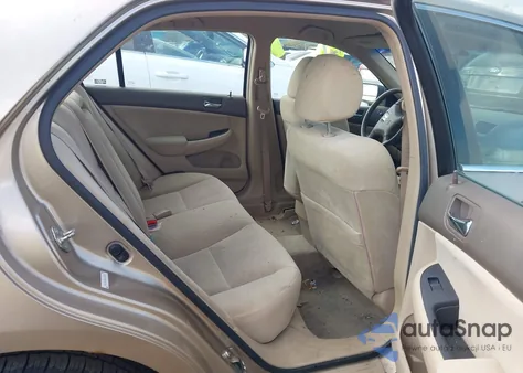 2003 Honda Accord 2.4 Lx z USA, uszkodzony, nr VIN 1HGCM56303A139142